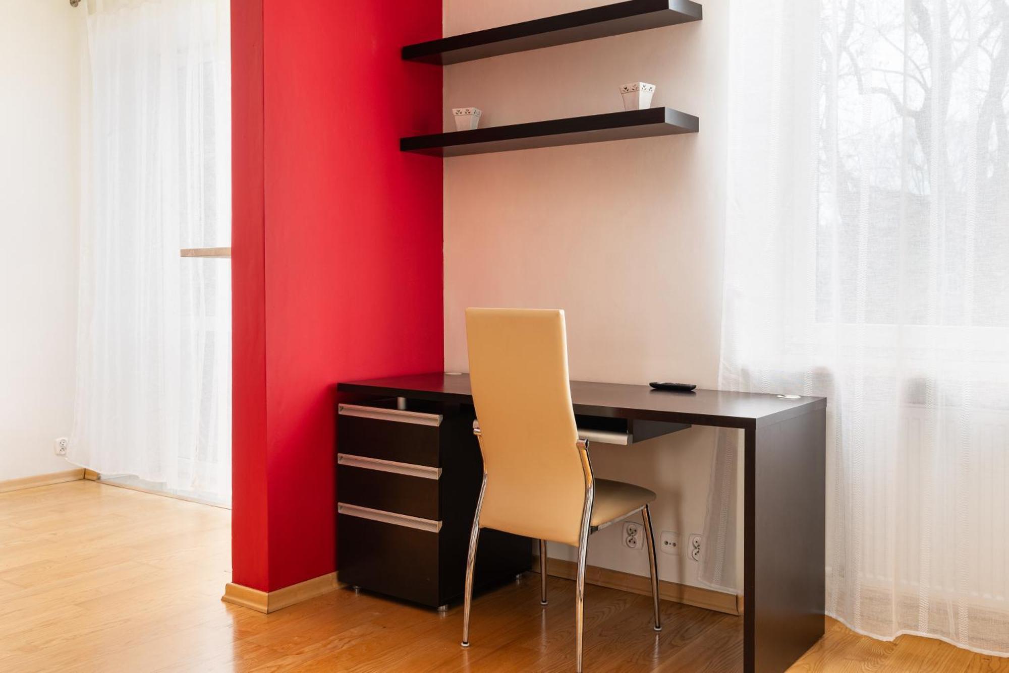 Iwicka Red Studio